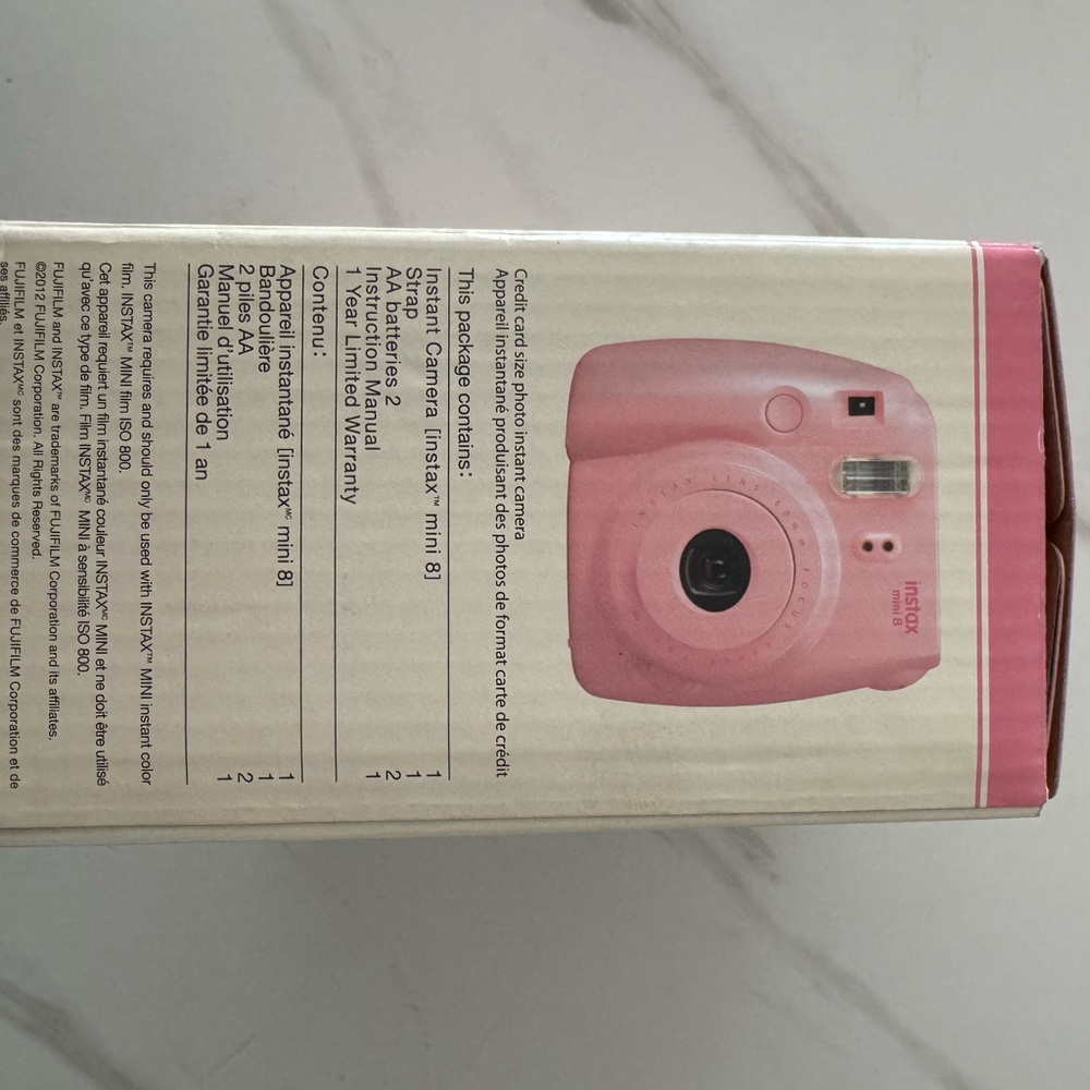 FujiFilm Instax Mini 8 in Pink - Picture 4 of 4